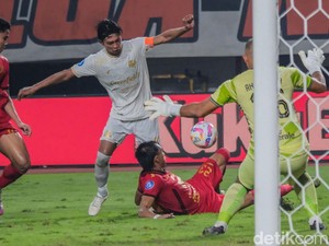 Setelah 13 Laga, Persija Akhirnya Kalah di Kandang