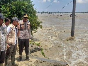 2 Tanggul Jebol, Banjir Landa 21 Desa di Grobogan-2 Ribu KK Terdampak