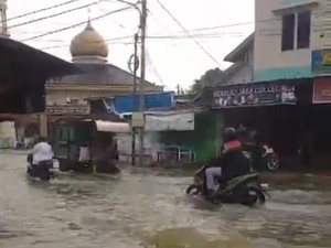 Diguyur Hujan Deras, Palembang Dikepung Banjir
