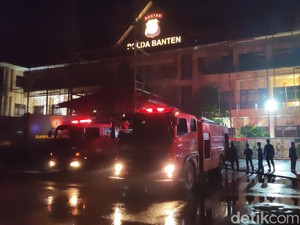 Penyebab Kebakaran Ruangan di Lantai 3 Polda Banten Masih Diselidiki