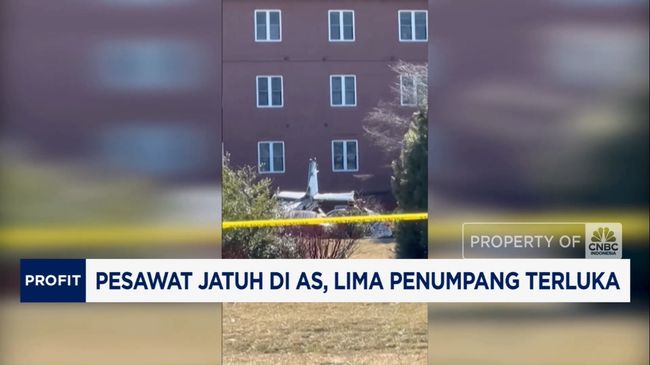 Video: Pesawat Jatuh di AS, 5 Penumpang Terluka