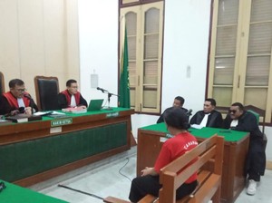 Ratu Entok Divonis 34 Bulan Penjara di Kasus Suruh Yesus Potong Rambut