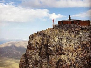 Searasa Beribadah di Atas Awan, Masjid Turki Ini Bikin Takjub!