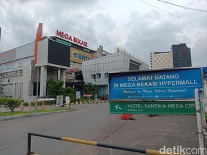 Masih Tutup, Begini Kondisi Mal Mega Bekasi Usai Kebanjiran