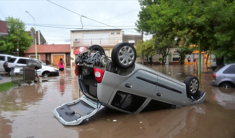 Pemandangan drone menunjukkan jalan-jalan yang banjir di kota Bahia Blanca, di provinsi Buenos Aires, Argentina, 9 Maret 2025. Pemandangan drone menunjukkan jalan-jalan yang banjir di kota Bahia Blanca, di provinsi Buenos Aires, Argentina, 9 Maret 2025. (REUTERS/Juan Sebastian Lobos)