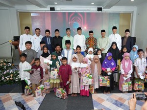 Sinar Mas Wakafkan Ribuan Al-Quran ke Pesantren hingga Pulau Terluar RI