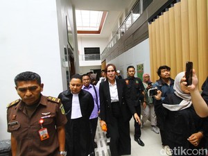 Lapas Perempuan Malang Buka Suara Soal Isa Zega Pilih Tarawih Sendiri