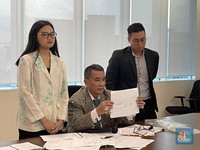 Hotman Paris Ungkap Kronologi Gugatan CMNP ke Emiten Hary Tanoe (BHIT)