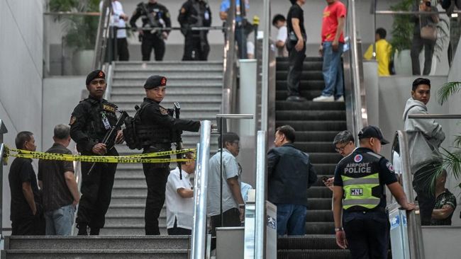 Detik-Detik Penangkapan Eks Presiden Duterte di Bandara Filipina