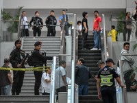 Detik-Detik Penangkapan Duterte, Polisi 'Serbu' Bandara Filipina