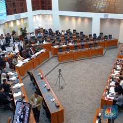 Revisi UU TNI: Tentara Bisa Masuk K/L hingga Perpanjangan Usia Pensiun
