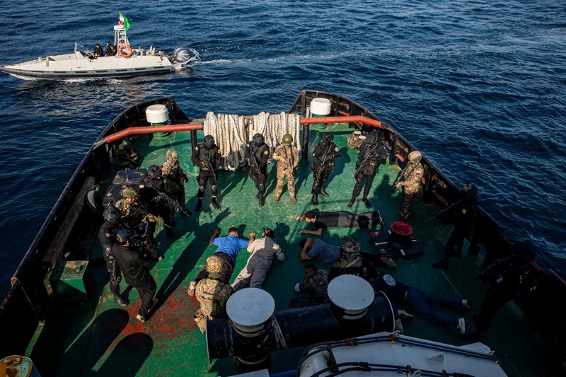 Angkatan Laut Iran, Rusia, dan China menggelar latihan militer gabungan di lepas pantai Iran, Rabu (12/3/2025). (via REUTERS/Iranian Army)
