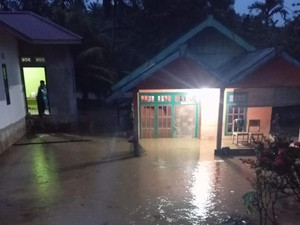 2 Desa di Bengkulu Tengah Terendam Banjir Usai Sungai Lemau Meluap