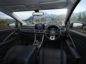Kaca Mobil Sering Berembun? Tanda-tanda AC Harus Dicek, Tuh!