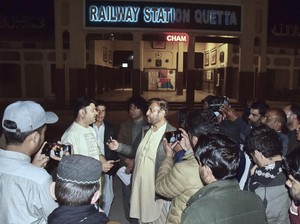 Ngerinya Penyanderaan Penumpang Kereta di Pakistan, Ada Ledakan-Tembakan