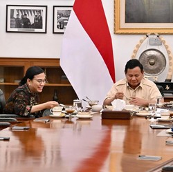 Prabowo Panggil Sri Mulyani ke Istana, Minta Pendapatan Negara Naik!