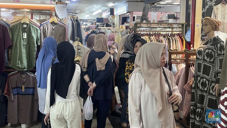 Suasana pusat perbelanjaan Thamrin City di Jakarta, Rabu (12/3/2025). (CNBC Indonesia/Lynda Hasibuan)
