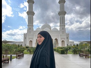 Kisah Mantan Bintang Porno Rae Lil Black, Masuk Islam Usai Liburan ke Malaysia