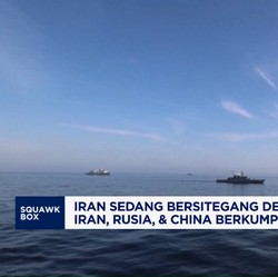 Video: Kapal Perang Iran, Rusia & China Kumpul di Perairan Teluk Oman