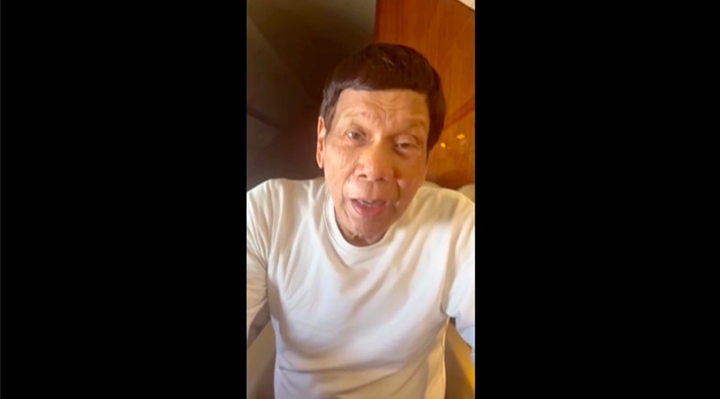Mantan presiden Filipina Duterte, yang menghadapi dakwaan pembunuhan di Mahkamah Pidana Internasional atas perangnya melawan narkoba, akan dibawa ke unit penahanan pesisir dekat Den Haag, tempat beberapa tersangka kejahatan perang terkenal ditahan. Mantan presiden Filipina Duterte, yang menghadapi dakwaan pembunuhan di Mahkamah Pidana Internasional atas perangnya melawan narkoba, akan dibawa ke unit penahanan pesisir dekat Den Haag, tempat beberapa tersangka kejahatan perang terkenal ditahan. (Tangkapan Layar Video Reuters/ICC-CPI)