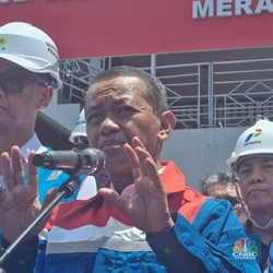 Bahlil Sebut Pasokan Listrik Jelang Idul Fitri 2025 Aman, Surplus 30%!