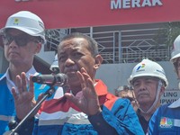 Jelang Idul Fitri, Bahlil Titahkan Agen-Pangkalan LPG Tetap Beroperasi