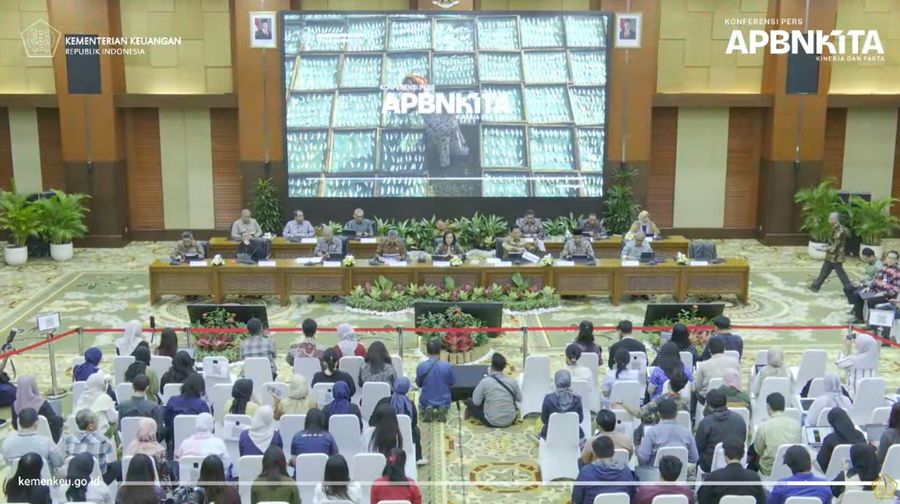Menteri Keuangan, Sri Mulyani Indrawati menyampaikan laporan dalam Konferensi Pers APBN KITA EDISI MARET 2025. (Tangkapan Layar Youtube  Ministry of Finance Republic of Indonesia)