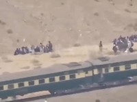 Detik Mengerikan Pembajakan Kereta Api: 155 Penumpang Selamat-27 Tewas