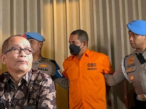 Bukti Skandal Pedofilia Eks Kapolres Ngada: Video Seks-Dress Anak Motif Love