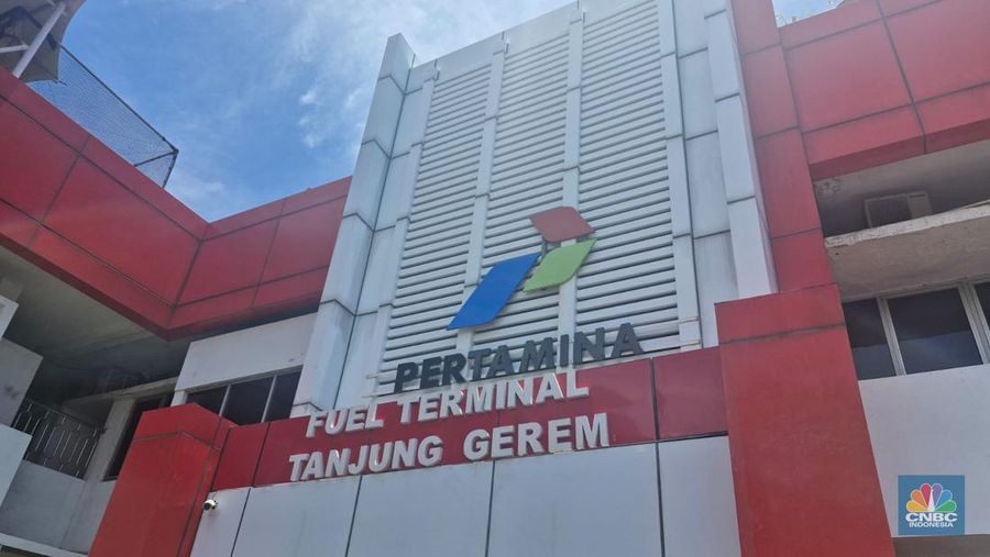 Terminal BBM Tanjung Gerem di Merak, Banten, dioperasikan PT Pertamina Patra Niaga.