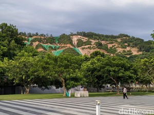 DPRD NTB-Walhi Soroti Pengerukan Bukit di Mandalika hingga Gundul