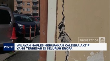 Video: Gempa Guncang Italia, Belasan Warga Naples Terluka
