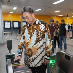 Sat Set! Bayar Pakai Qris Tap Gak Sampai 1 Detik