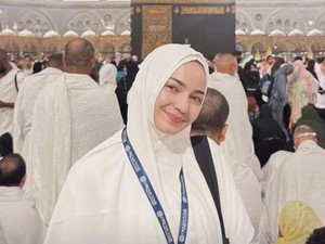 Enzy Storia Pamer Foto Masa Kecil, Paras Cantiknya Langsung Jadi Sorotan