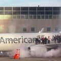 Pesawat Boeing American Airlines Terbakar, Penumpang Terjebak di Sayap