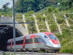87 Ribu Penumpang Asing Naik Whoosh, Meningkat Hampir 80%