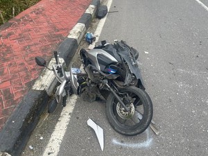 Hindari Pita Kejut, Ibu dan Anak di Babel Tewas Usai Motornya Nabrak Truk