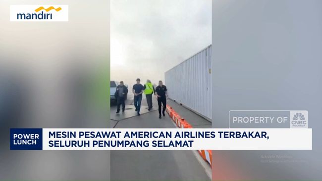 Mesin Pesawat American Airlines Terbakar, Seluruh Penumpang Selamat