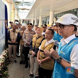 Sambut Mudik Lebaran 2025, Menteri ESDM Tinjau Kesiapan SPKLU