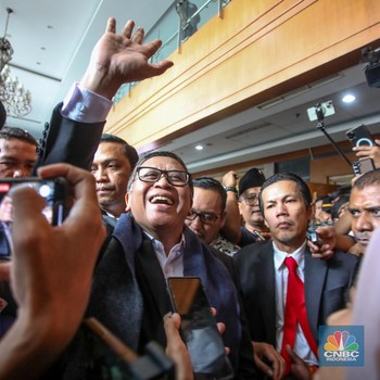 Potret Hasto Jalani Sidang Dakwaan Perintangan Penyidikan Harun Masiku