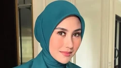 Detail Makeup Syahnaz Sadiqah Dilantik Jadi Ketua TP PKK, Anggun & Flawless