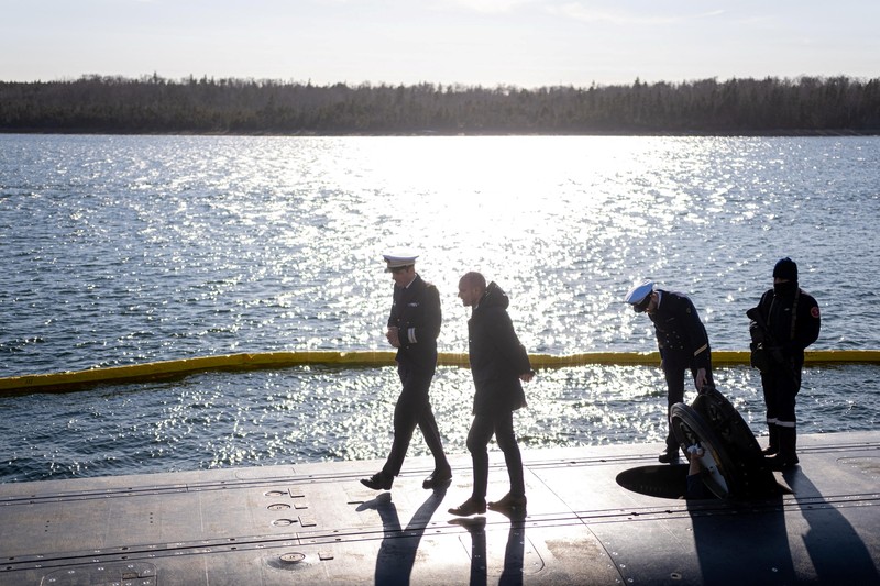 CANADA-FRANCE/SUBMARINE Sebuah kapal selam serang bertenaga nuklir Prancis (Louis Roquebert/French Ministry of Foreign Affairs/Handout via REUTERS)
