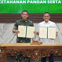 Pupuk Indonesia Kolaborasi Dengan TNI AD-PTPN Optimalisasi Lahan Tidur