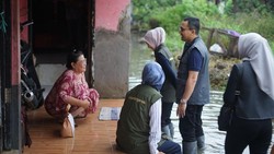 Keluhan Korban Banjir yang Buat Sahrul Gunawan dan Dine Bergerak