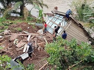 Firza Dengar 2 Kali Suara Retakan Sebelum Rumahnya Terjun ke Tebing