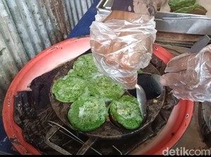 Bikang Basah Buk Mus, Jajanan Probolinggo yang Laris Manis Saat Ramadan