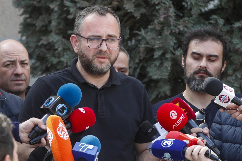 Diskotik Kebakaran di macedonia, 59 Tewas 150 Luka.  (Kocani TV via AP)