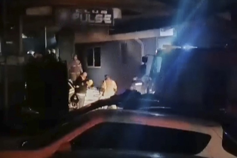 North Macedonia Nightclub Fire Diskotik Kebakaran di macedonia, 59 Tewas 150 Luka. (Kocani TV via AP)