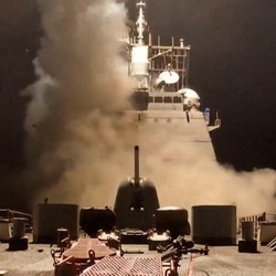 Arab Makin Panas! Houthi Balas Dendam ke Trump, Serang Kapal Induk AS