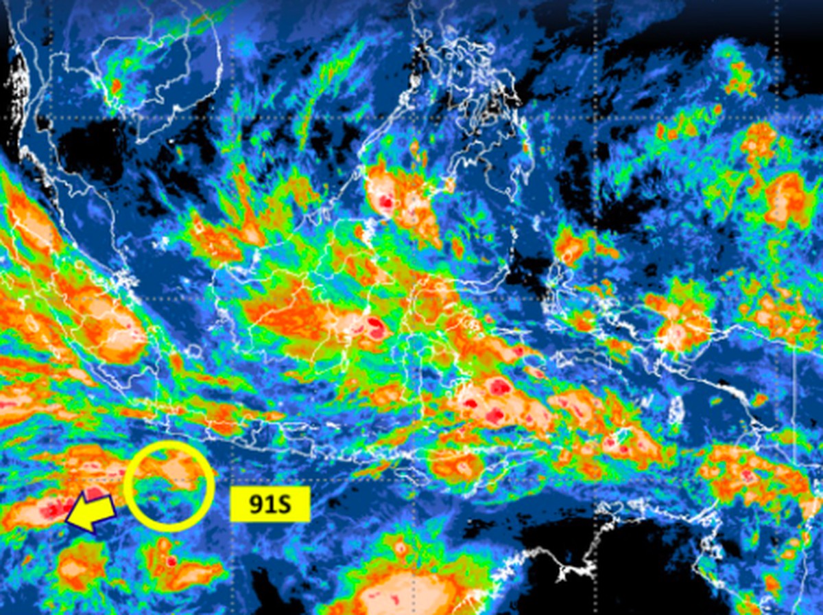 Waspada Cuaca Ekstrem Akibat Bibit Siklon 91S dan Aktivitas MJO di Indonesia